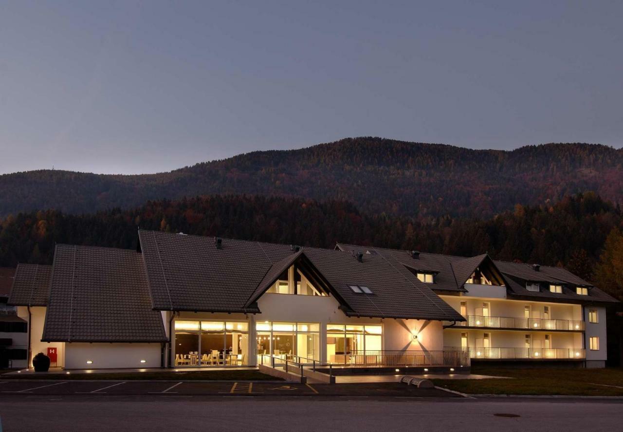 Klass 103 Kranjska Gora Kültér fotó